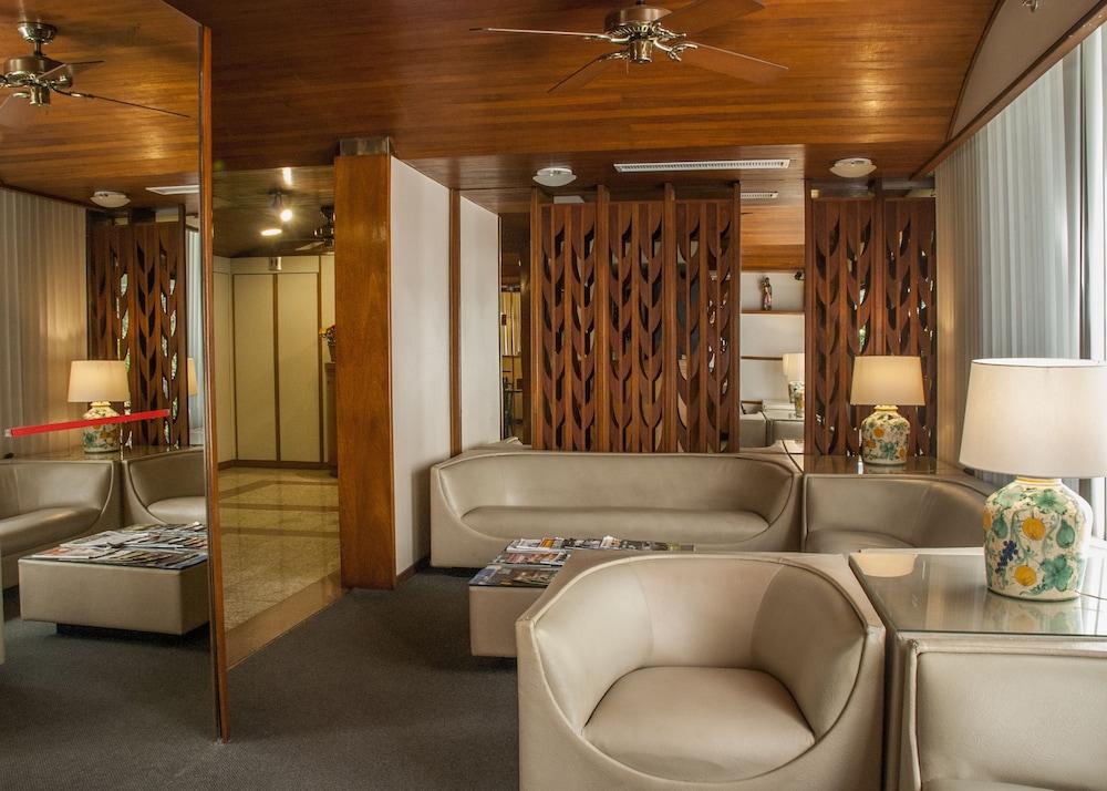 Hotel Apa Copacabana 3*
